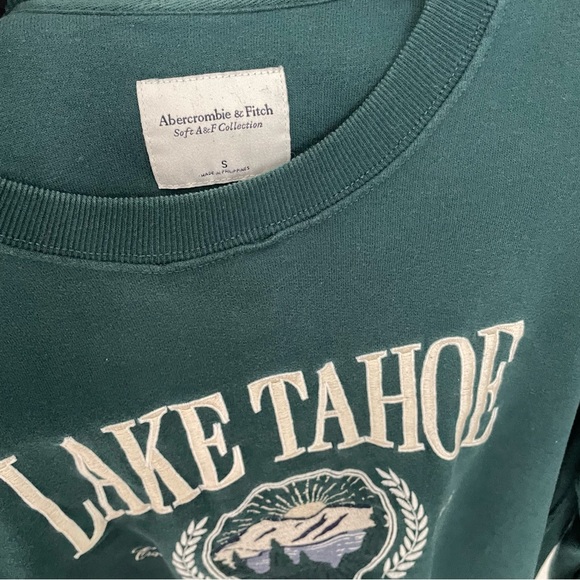 Abercrombie & Fitch Soft A&F Lake Tahoe Crewneck Sweatshirt Green.      17 - Picture 3 of 6